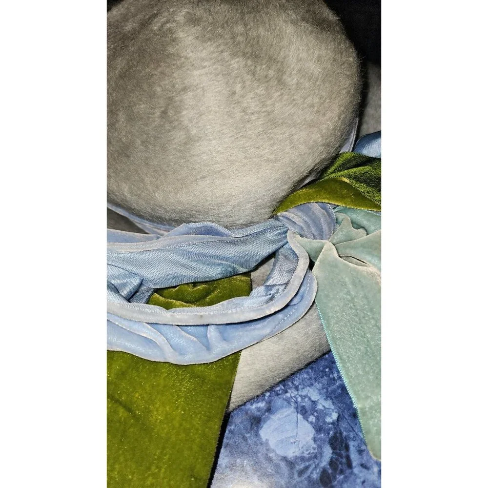 MR JOHN COUTURIER ORIGINAL Vintage Blue Wool Hat Handmade Couture Style Ribbon